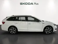 Nuevo Skoda Octavia SportLine 150 CV (110 kW) 2026 Blanco Familiar