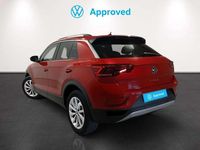 Usado VW T-Roc Life 110 CV (80 kW) 2024 Rojo SUV