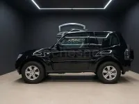 Usado Mitsubishi Montero Motion 200 CV (147 kW) 2010 Negro SUV