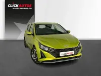 Usado Hyundai i20 79 CV (58 kW) 2024 Verde Utilitario