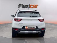 Usado Kia Stonic 84 CV (61 kW) 2022 Blanco SUV