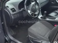 Usado Toyota Avensis Advance 124 CV (91 kW) 2012 Negro Berlina