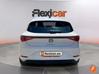 Usado Seat Leon Style 116 CV (85 kW) 2021 Blanco Utilitario