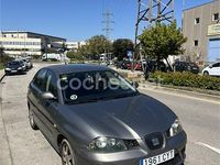 Usado Seat Ibiza Stylance 100 CV (73 kW) 2004 Gris / plata Utilitario