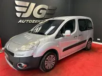 Usado Peugeot Partner Tepee Outdoor 115 CV (84 kW) 2014 Gris / plata Monovolumen