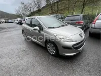 Usado Peugeot 207 90 CV (66 kW) 2006 Gris / plata Berlina