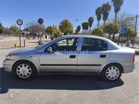 Usado Opel Astra Comfort 100 CV (73 kW) 2000 Gris / plata Berlina