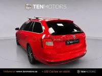 Usado Skoda Octavia Style 150 CV (110 kW) 2016 Granate Familiar