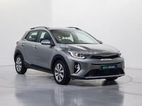 Usado Kia Stonic 84 CV (61 kW) 2023 Gris SUV