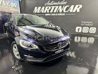 Usado Volvo V60 Kinetic 120 CV (88 kW) 2017 Azul Familiar