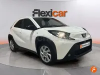 Usado Toyota Aygo X 72 CV (52 kW) 2024 Blanco SUV