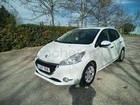 Usado Peugeot 208 Access 82 CV (60 kW) 2014 Blanco Utilitario
