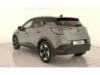 Usado Renault Captur Techno 100 CV (73 kW) 2025 Gris / plata SUV