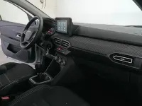 Usado Dacia Sandero Expression 100 CV (73 kW) 2023 Gris Berlina