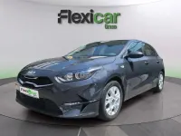 Usado Kia Ceed 136 CV (100 kW) 2023 Gris Utilitario