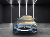 Usado Mercedes E220 194 CV (142 kW) 2017 Gris / plata Berlina
