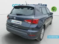 Usado Seat Arona Style 110 CV (80 kW) 2023 Gris / plata SUV