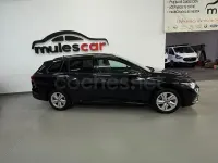 Usado VW Golf VIII Life 115 CV (84 kW) 2021 Negro Familiar
