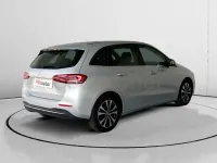 Usado Mercedes B180 116 CV (85 kW) 2021 Gris / plata Utilitario