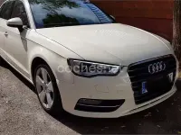 Usado Audi A3 Attraction 105 CV (77 kW) 2013 Blanco Berlina