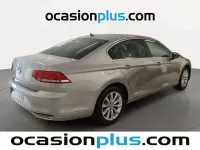 Usado VW Passat Advance 150 CV (110 kW) 2019 Gris plata Berlina