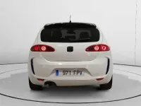 Usado Seat Leon Reference 102 CV (75 kW) 2007 Negro Utilitario
