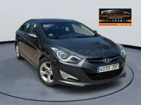 Usado Hyundai i40 115 CV (84 kW) 2017 Gris / plata Berlina