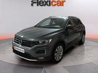Usado VW T-Roc Advance 110 CV (80 kW) 2021 Gris SUV