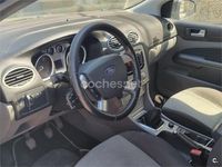 Usado Ford Focus Trend 109 CV (80 kW) 2010 Negro Berlina