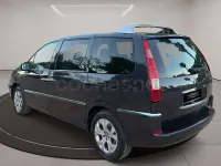 Usado Citroën C8 Seduction 136 CV (100 kW) 2013 Negro Monovolumen