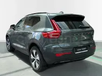 Nuevo Volvo XC40 Plus 163 CV (119 kW) 2026 Verde SUV