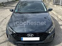 Usado Hyundai i20 100 CV (73 kW) 2022 Gris / plata Utilitario