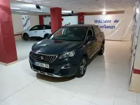 Usado Peugeot 3008 Active 130 CV (95 kW) 2021 Gris SUV
