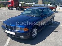 Usado BMW 318 140 CV (102 kW) 1993 Azul Coupe