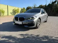 Usado BMW 118 136 CV (100 kW) 2024 Gris / plata Berlina