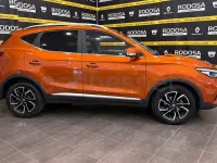 Usado MG ZS Luxury 111 CV (81 kW) 2024 Naranja SUV