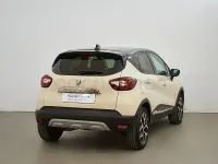 Usado Renault Captur Zen 130 CV (95 kW) 2019 Beige SUV