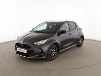 Usado Toyota Yaris Style 116 CV (85 kW) 2020 Gris Utilitario