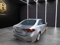 Usado Toyota Corolla Active 122 CV (89 kW) 2020 Gris Berlina