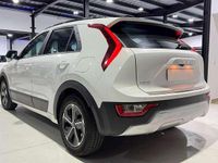 Usado Kia Niro 141 CV (103 kW) 2022 Blanco SUV
