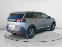 Usado Peugeot 5008 Allure 132 CV (97 kW) 2023 Gris SUV