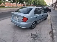 Usado Hyundai Accent GLS 102 CV (75 kW) 2003 Azul Berlina