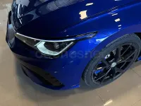 Usado VW Golf VIII R 333 CV (244 kW) 2024 Azul Berlina