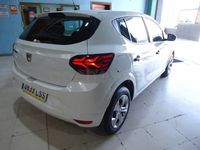 Usado Dacia Sandero Essentiel 90 CV (66 kW) 2021 Blanco Berlina