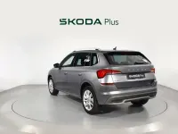 Usado Skoda Kamiq Ambition 150 CV (110 kW) 2022 Gris SUV