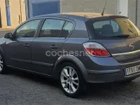 Usado Opel Astra Enjoy 120 CV (88 kW) 2005 Gris / plata Berlina