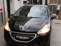 Usado Peugeot 208 Access 68 CV (50 kW) 2013 Negro Utilitario