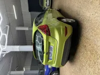 Usado Ford Fiesta Ambiente 68 CV (50 kW) 2008 Verde Utilitario