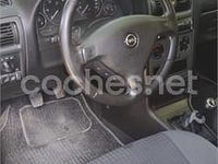Usado Opel Astra Edition 80 CV (58 kW) 2004 Gris / plata Berlina