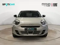 Usado Fiat 600 Mirror 100 CV (73 kW) 2025 Gris SUV